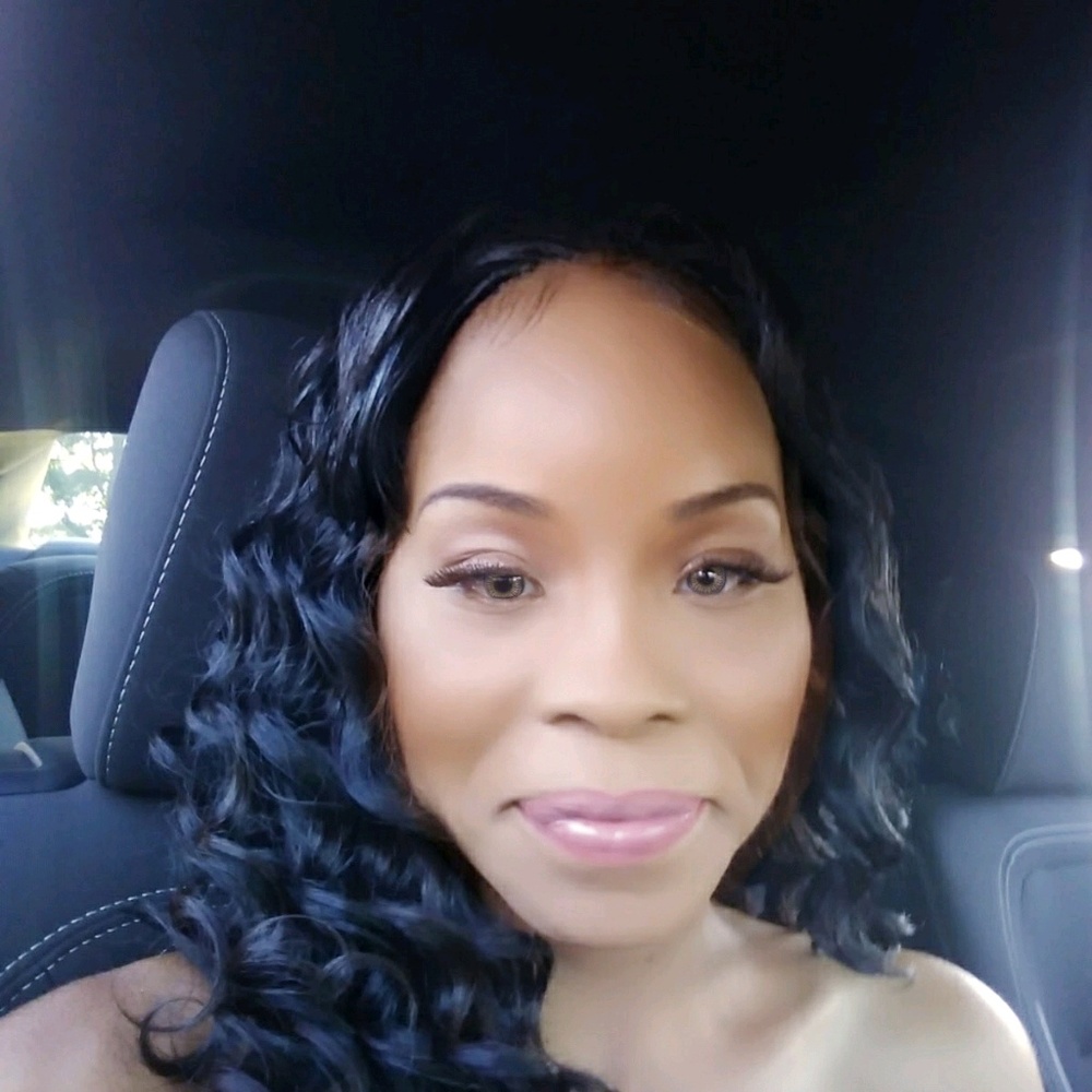 Meet your Posher, Nemika